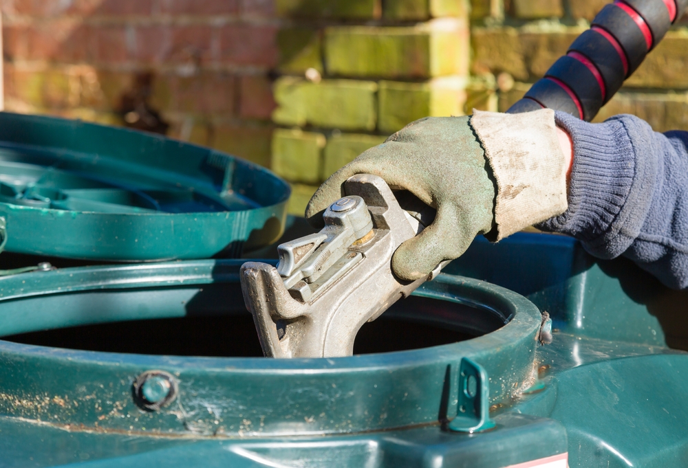 filling domestic heating oil tank